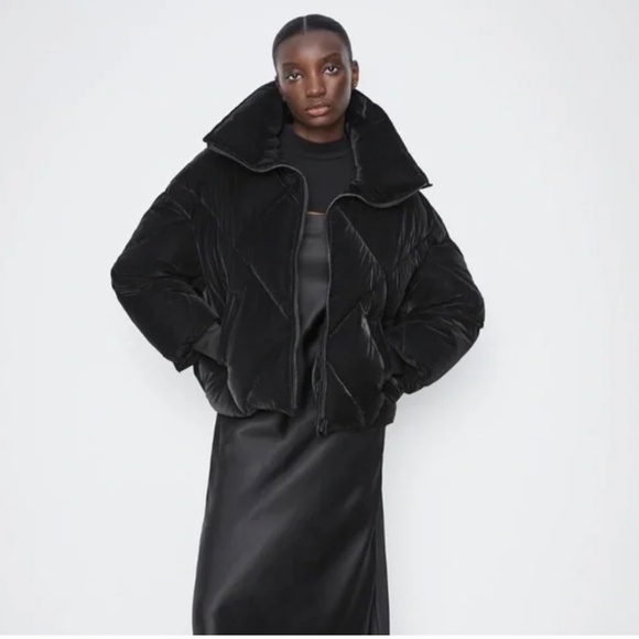 Zara Black Label- crushed velvet oversized puffer crop - Picture 3 of 6